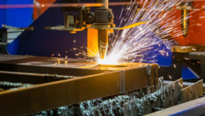 Fournisseur de métaux et découpe sur mesure : pourquoi tout regrouper chez un seul professionnel ?